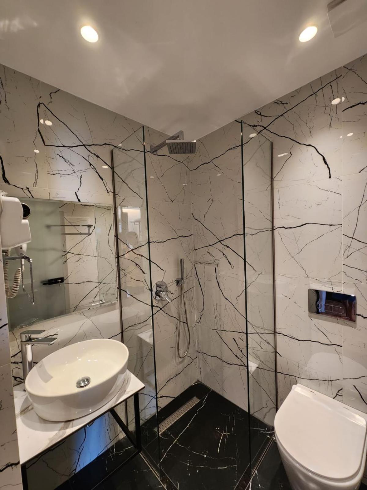 Osmani Rooms Sarande Sarandë Exterior foto